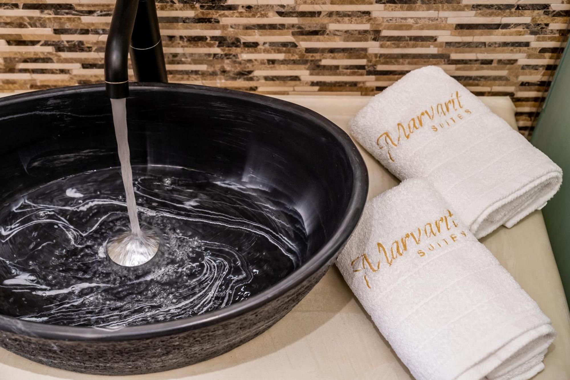 Marvarit Suites Mesaria Oda fotoğraf